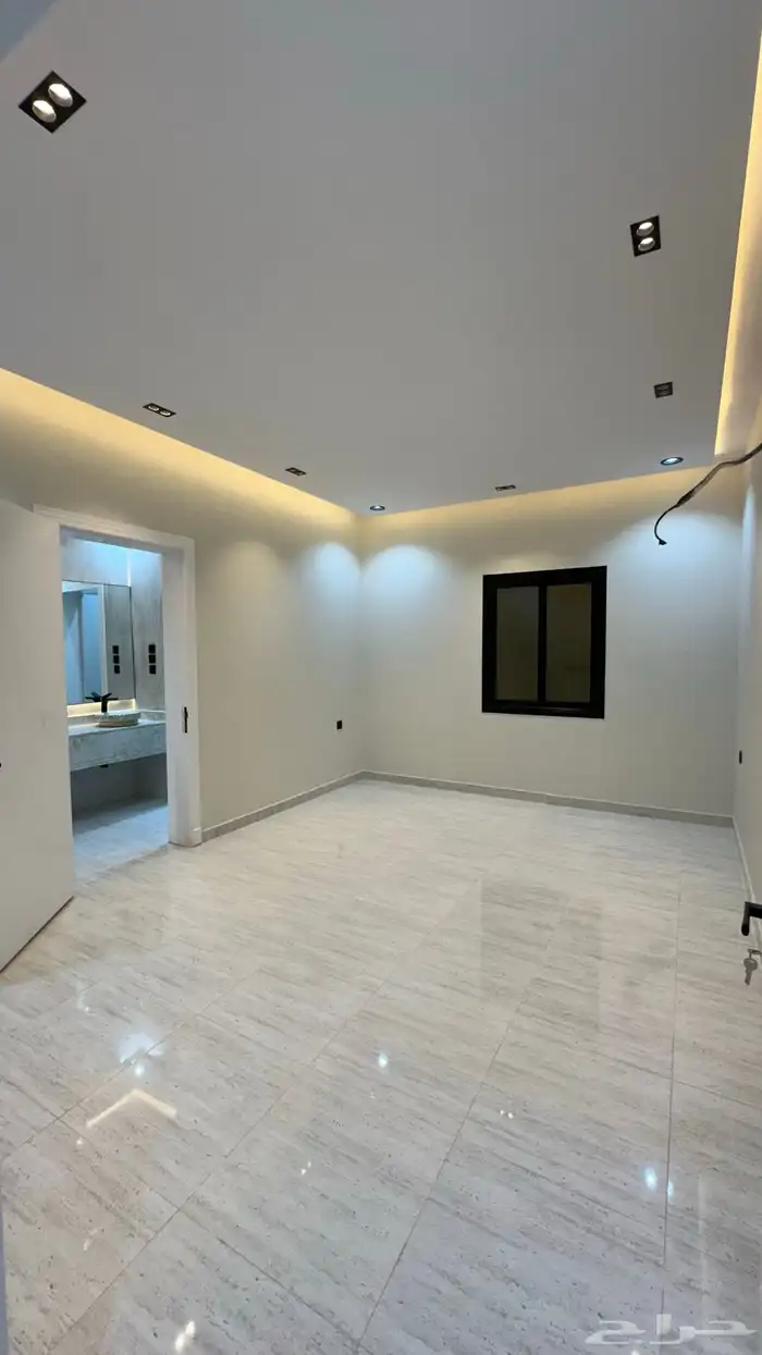 شقق ارضيه وارواف علويه للبيع خميس مشيط حي الراقي 24