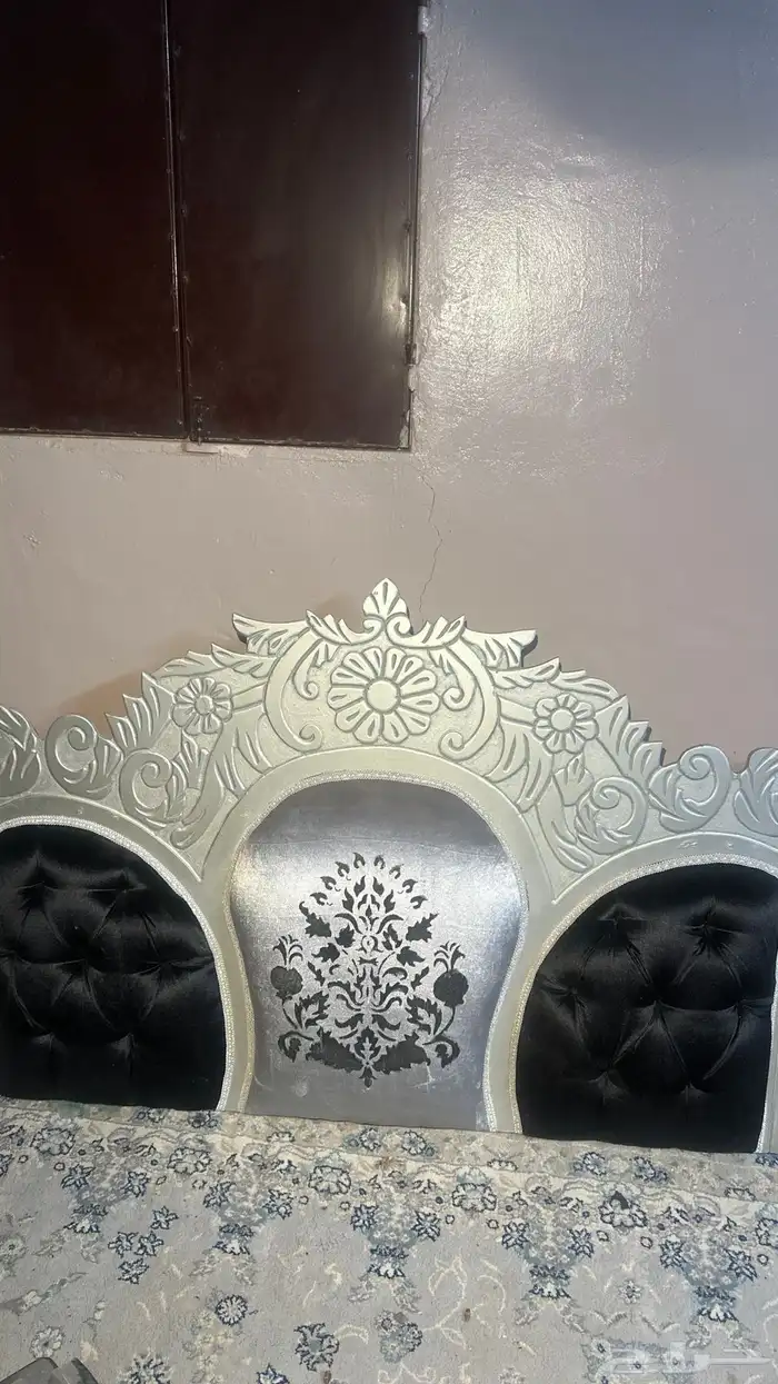 مساند مجلس نظيفة شرط خشب اصلي 1