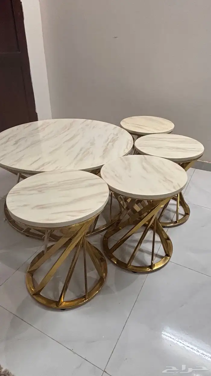 طاولة 5 قطع رخام نظيفة 2
