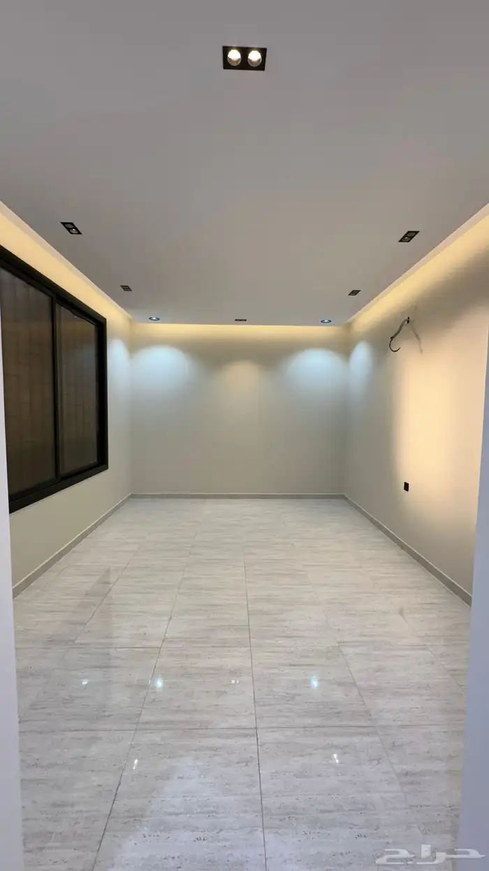 شقق ارضيه وارواف علويه للبيع خميس مشيط حي الراقي 39