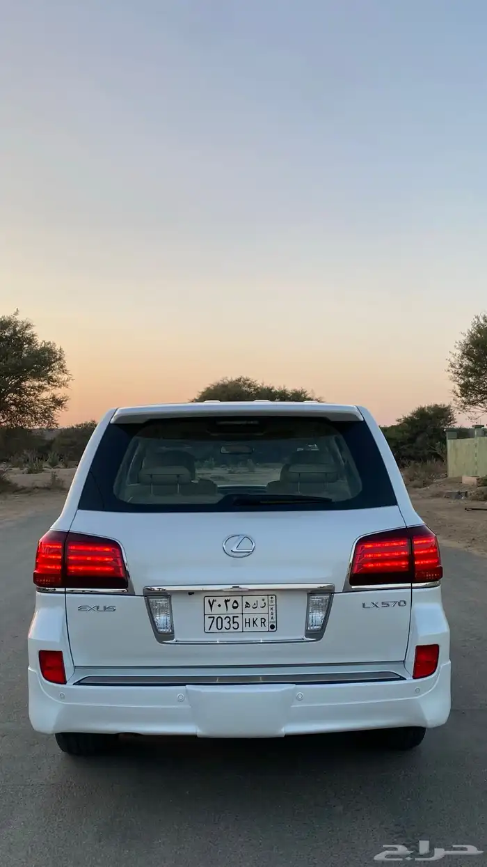 جيب لكزس LX 2011 5