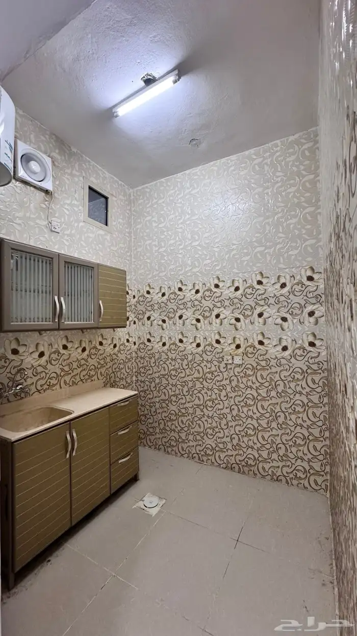 للإيجار شقق عزاب بالخالدية 7