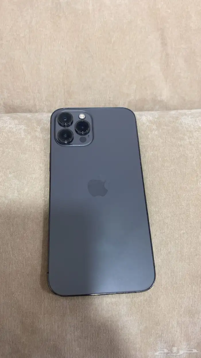 ايفون 12 برو ماكس 1