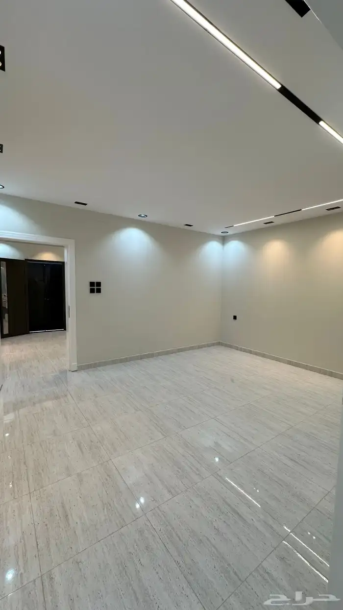 شقق ارضيه وارواف علويه للبيع خميس مشيط حي الراقي 51