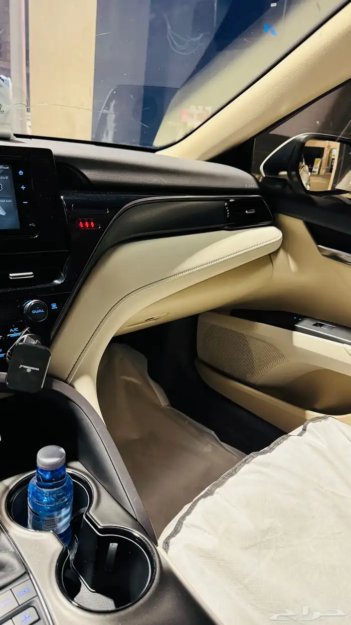 امري مادل تويوتا كامري هايبرد 2024 اللون  أبيض لؤلؤي (أوف 0