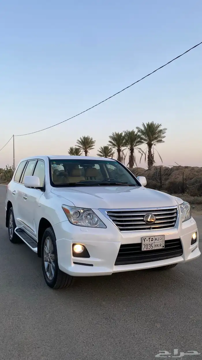 جيب لكزس LX 2011 2