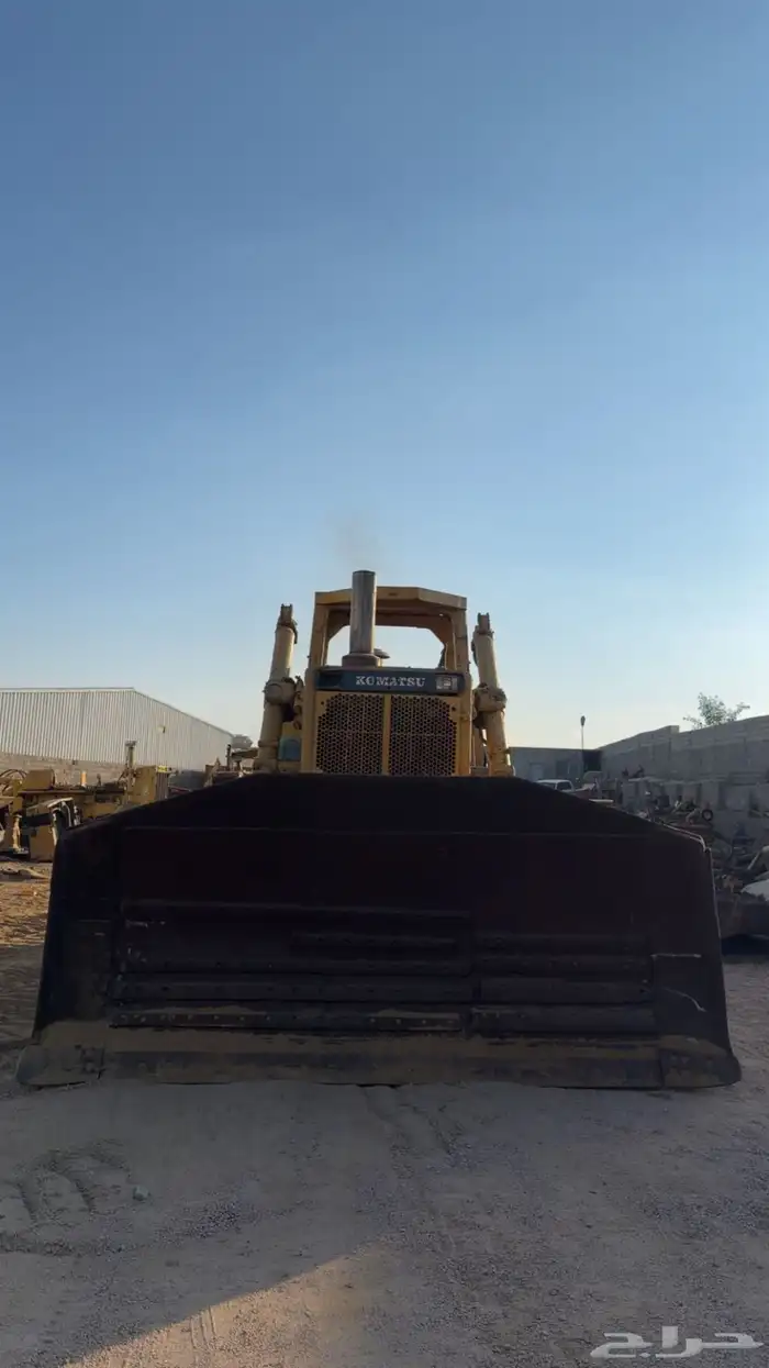 للبيع بلدوزر كوماتسو 155 خط ازرق 1