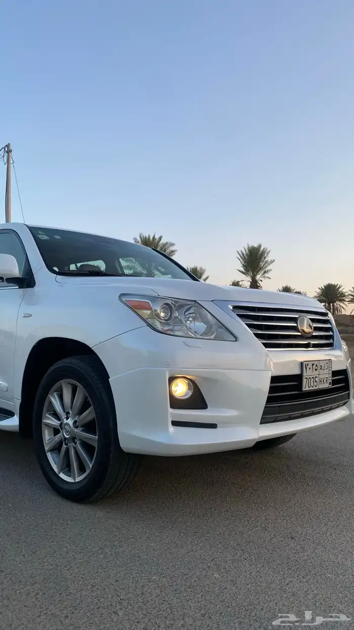 جيب لكزس LX 2011 0