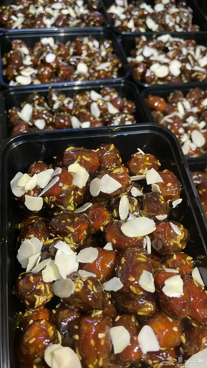 للبيع تمر سفسيف العلبه 10 الكمية جدا  محدودة 0