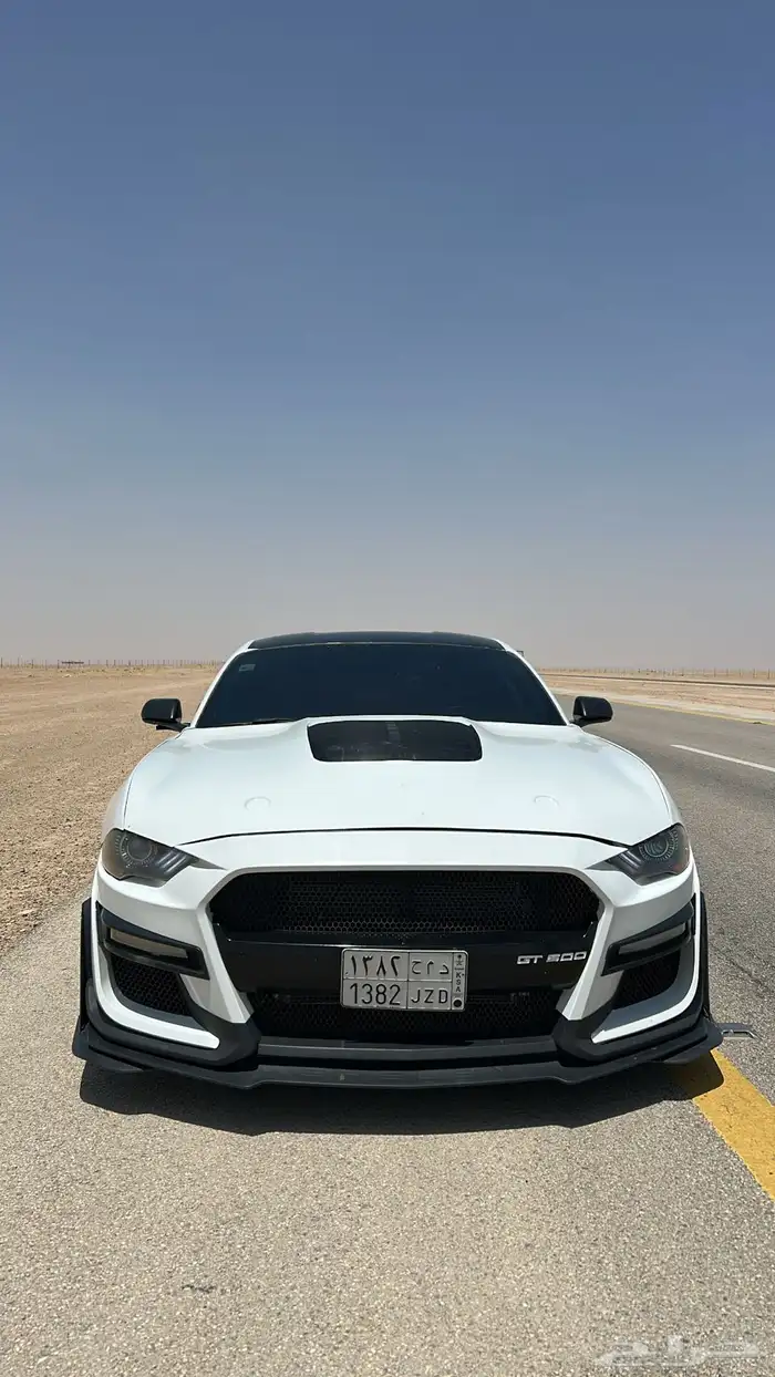 موستنق 6 سلندر 2015 1