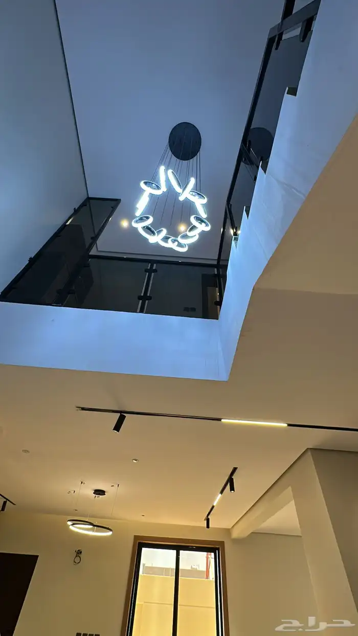 فلل روف ارضي وعلوي حي الاخضر للبيع 3