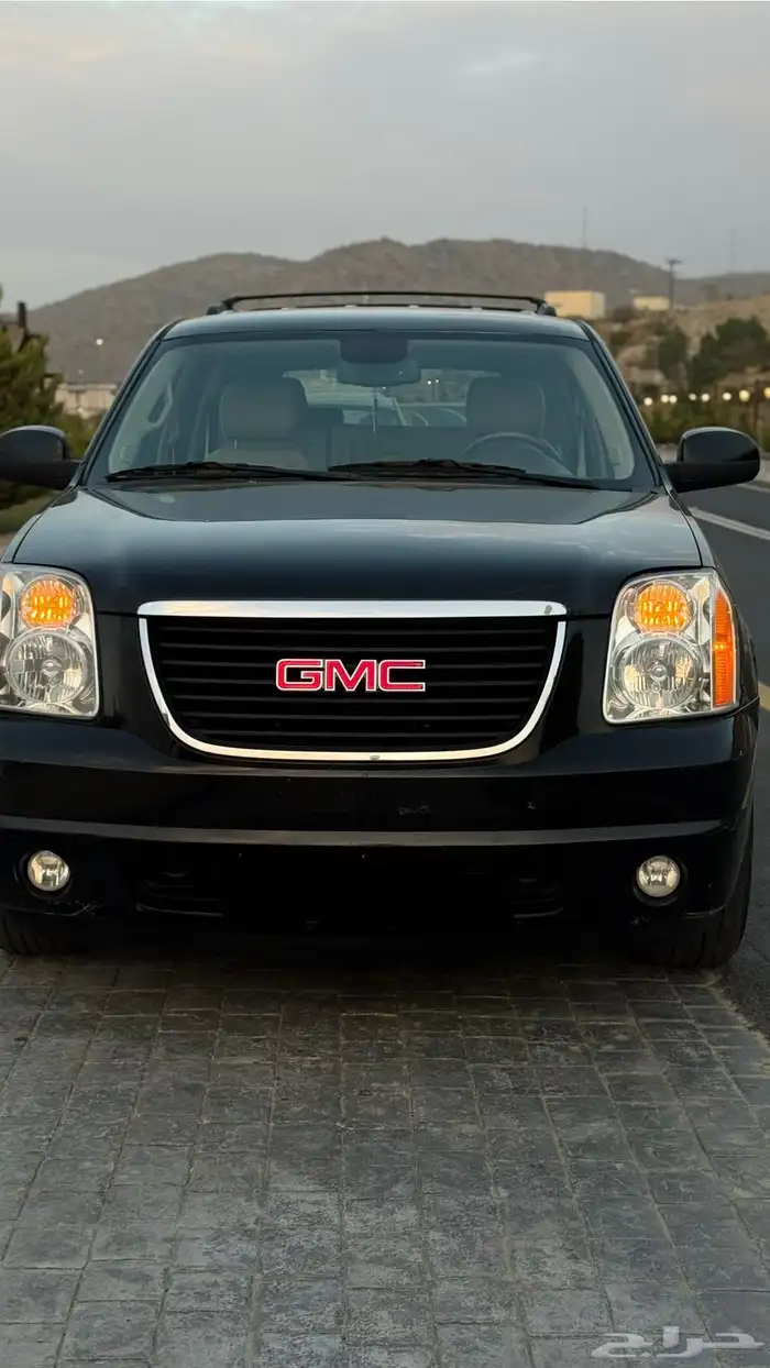 ( تم البيع )جمس اسود 2011 يوكن قصير SLE بدون دبل للبيع 5