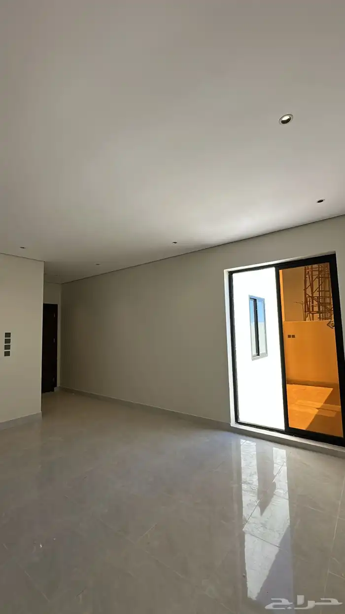 فلل روف ارضي وعلوي حي الاخضر للبيع 12