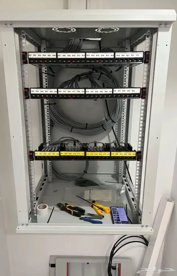 الخدمات تر يب مقويات شبكة الإنترنت حلول الاتصالات والإنترن 2