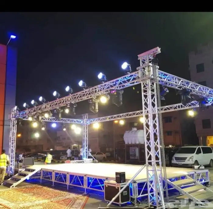 تأجير شاشات مسارح كشافات وإظاءات الإفتتاح والحفلات 0