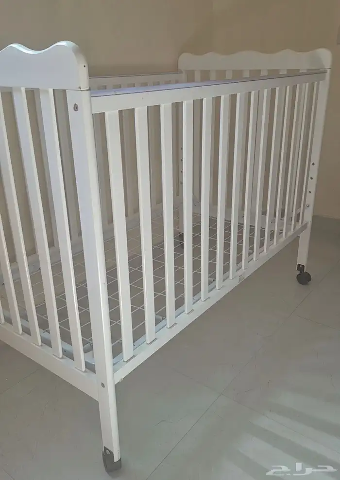 سرير اطفال من babyshop 0