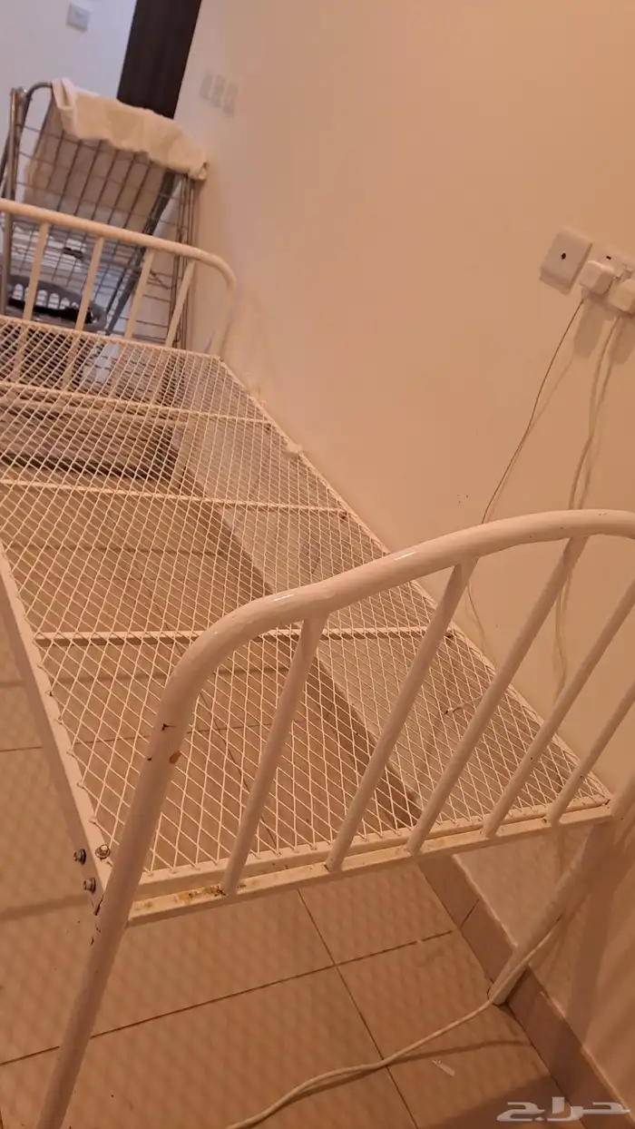 سرير نوم تفصيل ينفك خالي من العيوب العدد 3 ب200 الواحد 2