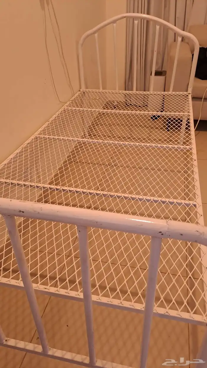 سرير نوم تفصيل ينفك خالي من العيوب العدد 3 ب200 الواحد 0