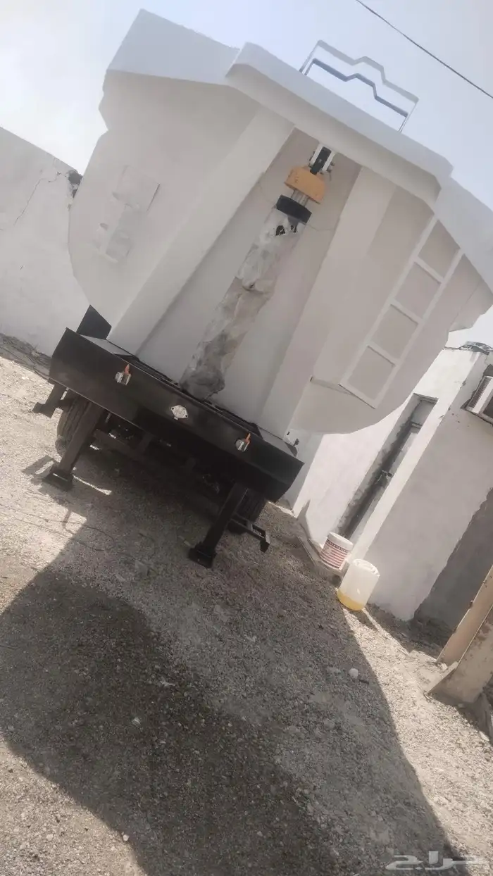 صندوق قلاب 3 محاور سوست 55 الف مع كفرات وجنوط 2