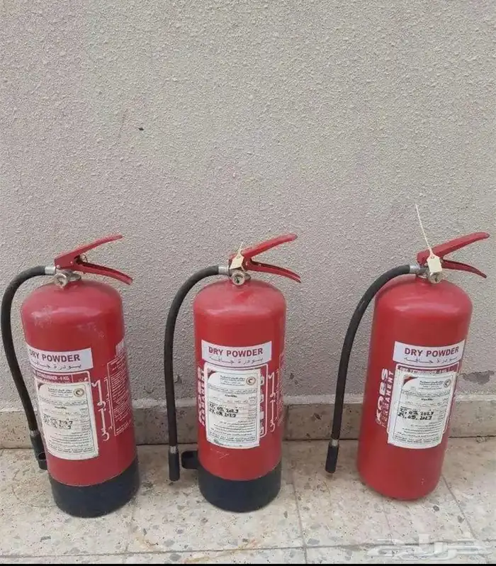 بيع اغراض محل كامله 14