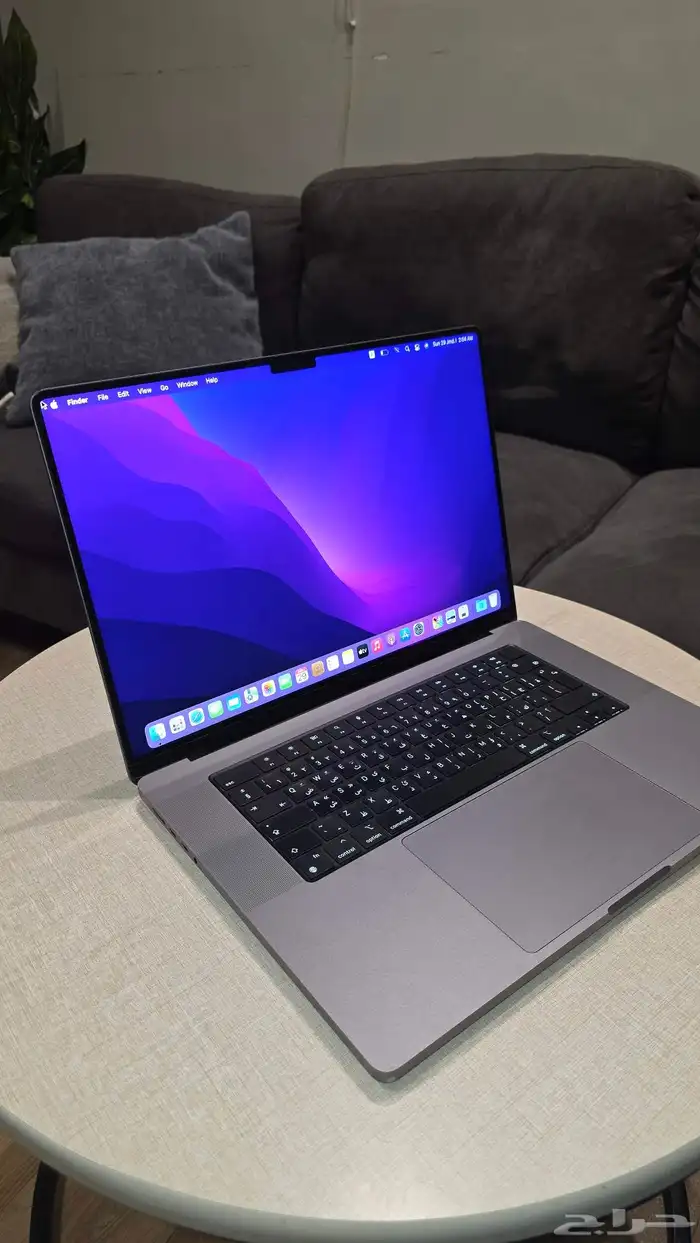 MacBook Pro M1 Pro 16-inch شبه جديد 14
