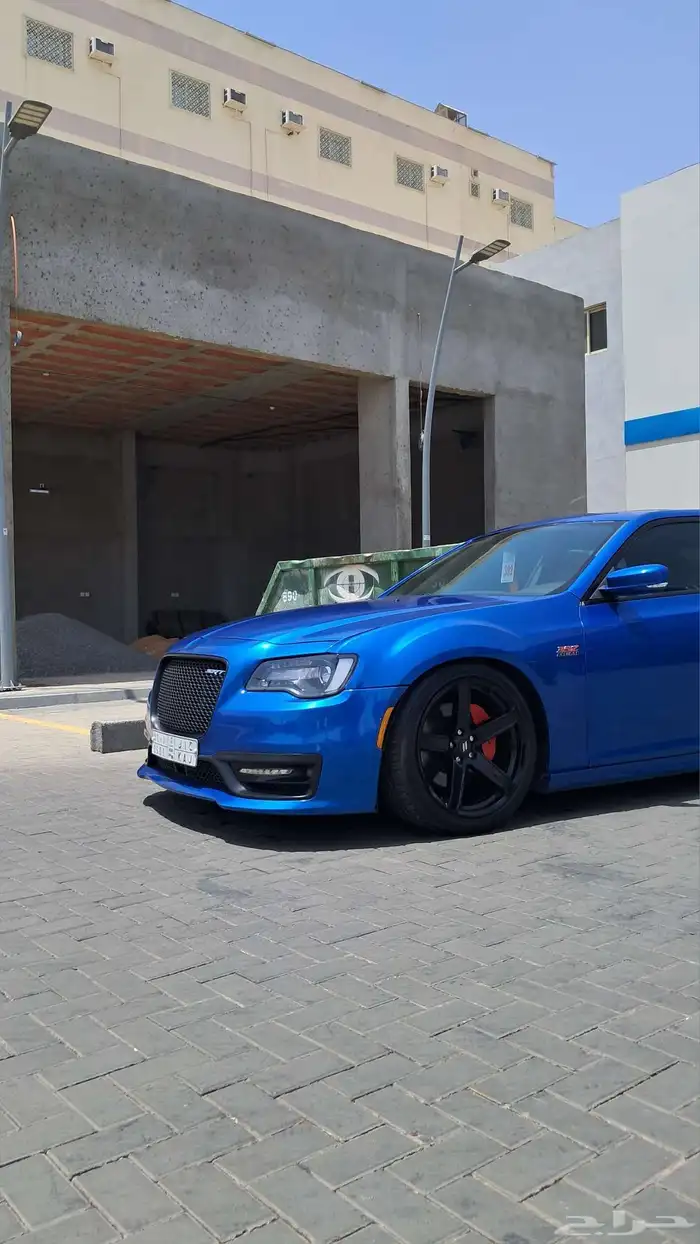 كرايسلر C300 V8 1