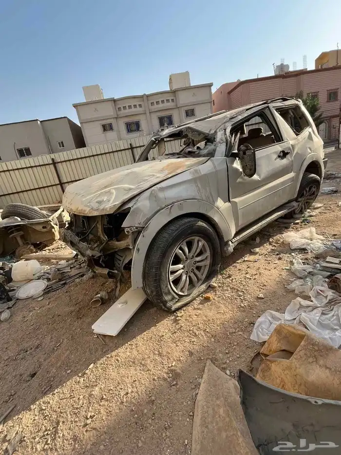 باجيرو للبيع تشليح 2013 9