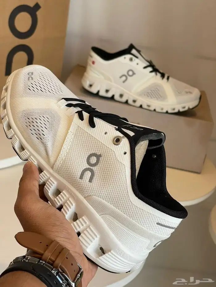 شوزات وشنط ماستر كوالتي متوفر لدينا كوتش وديور نيوبلانس 31