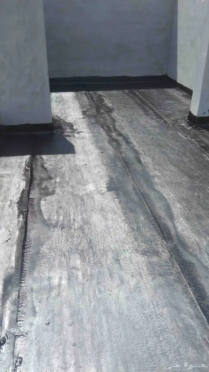 سطحك بأمان مع أفضل مواد العزل الحديثة 12