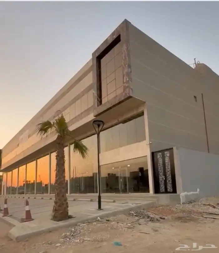 مكاتب ومحلات تجاريه للإيجار 0