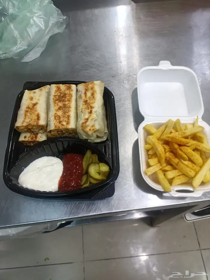 شيف بروستد وشاورما صاج خبره 12سنه. 2