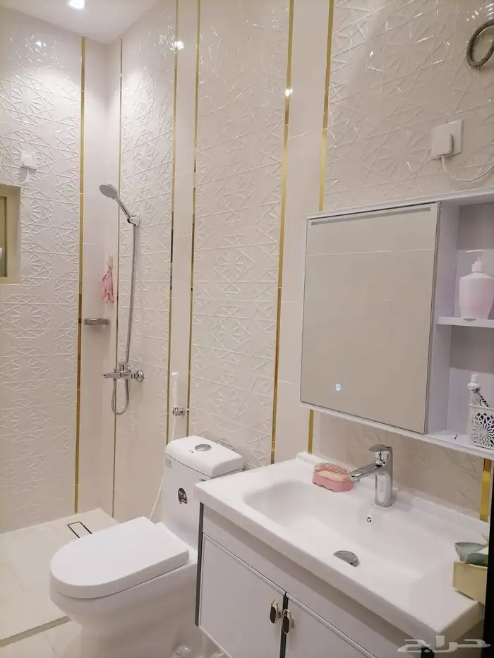 ابوسيف لتركيب السيراميك والبورسلان والانترلوك وبندورة الرصيف 4