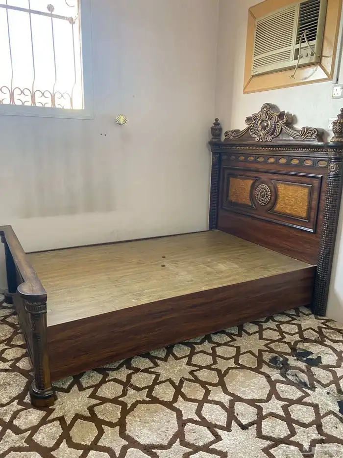 غرفة نوم مستعملة للبيع 0