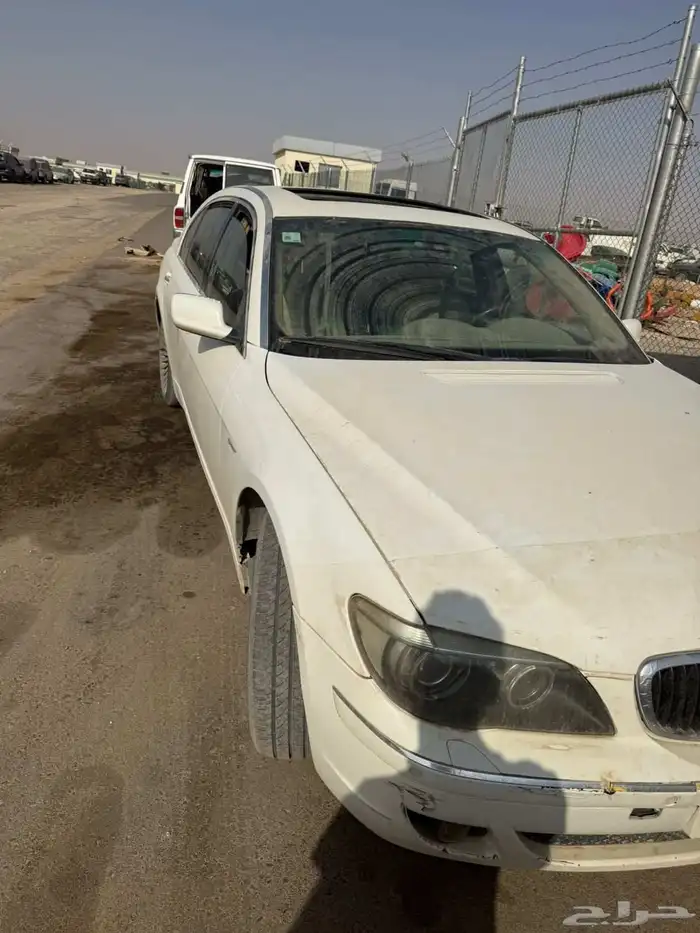 بي ام دبليو 730 موديل 2007 للبيع فقط قطع غيار مستعمل تشليح 1