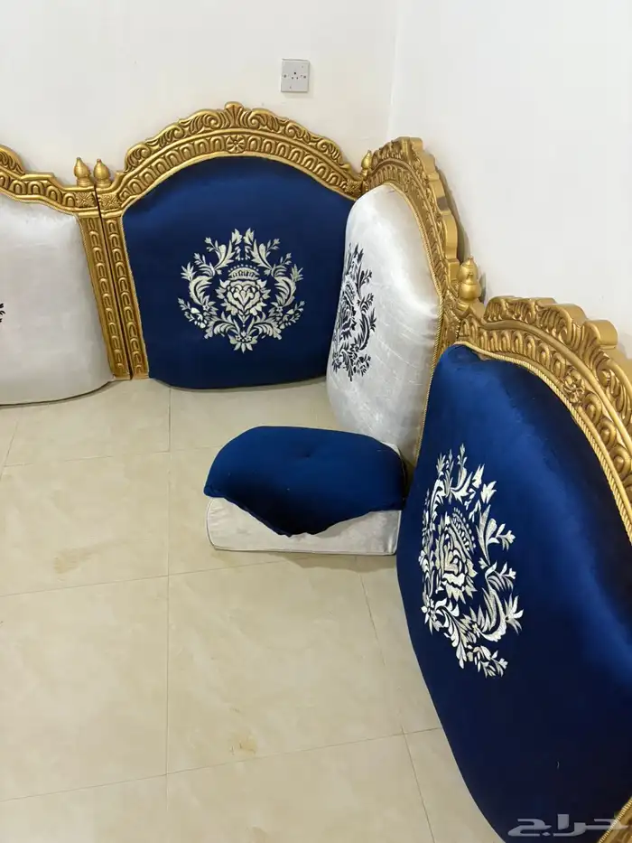 مجلس خشب ( البيع مستعجل ) 0