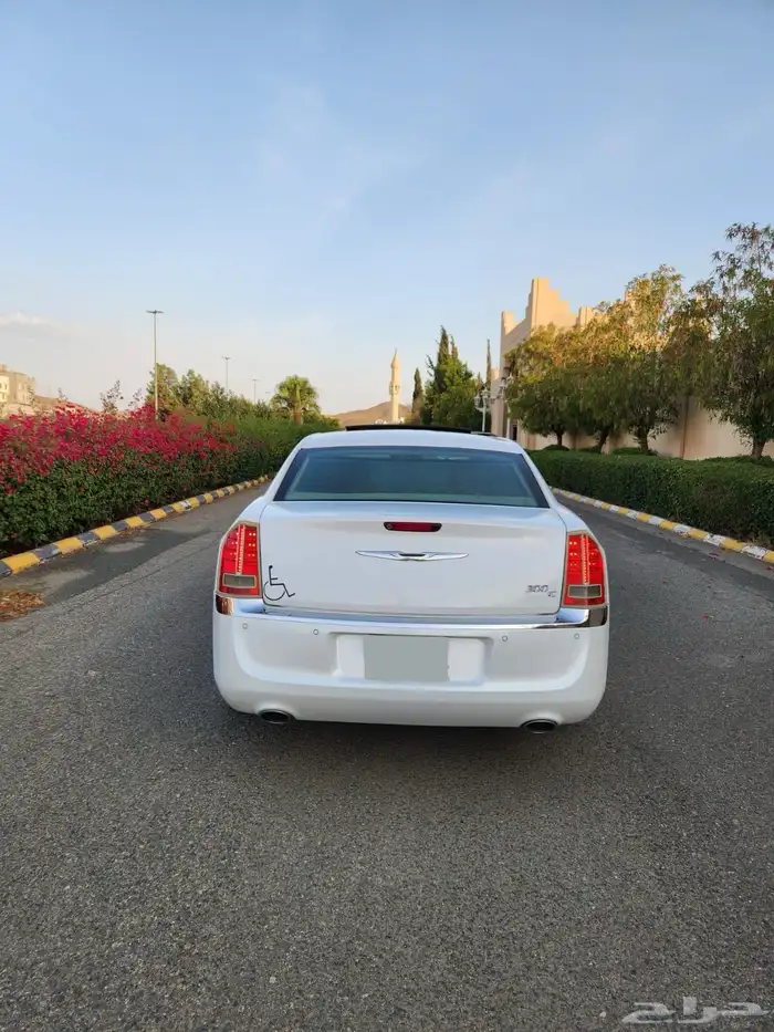 كرايسلر 2014 c300 فل كامل 6