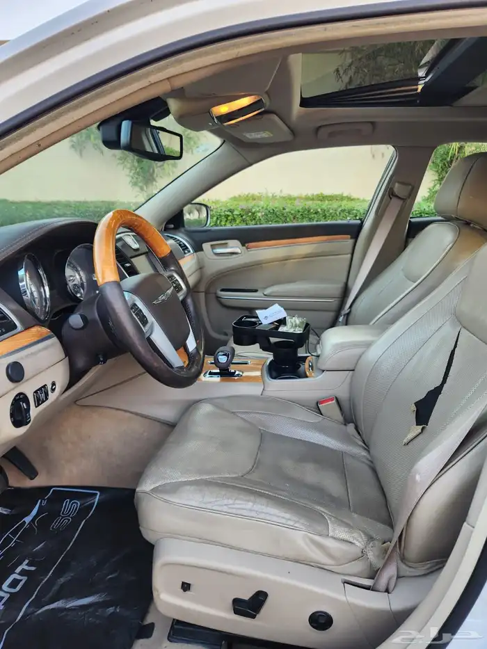كرايسلر 2014 c300 فل كامل 10