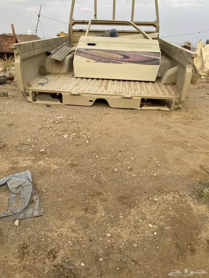 صندوق شاص ورفوف ايمن وباب شاص 1