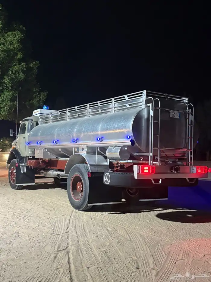 وايت عايدي بوز اساس جفالي مديل 1983 10