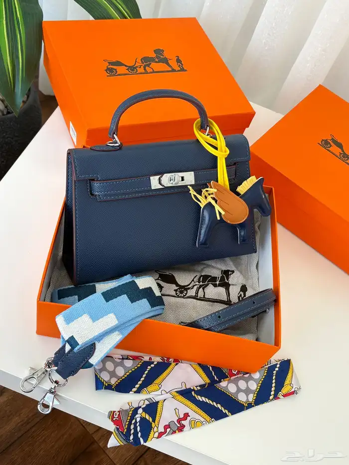 شنط هرمز نسائية هاي كواليتي 170 فقط حتي نفاذ الكميه 24