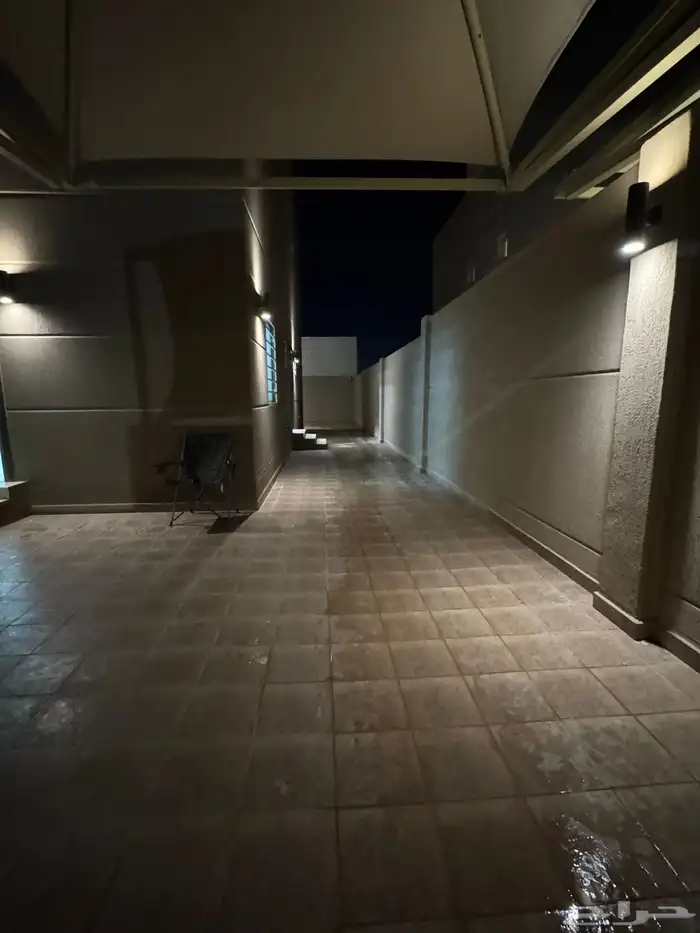 فيلا للاجار في حي خزام 2