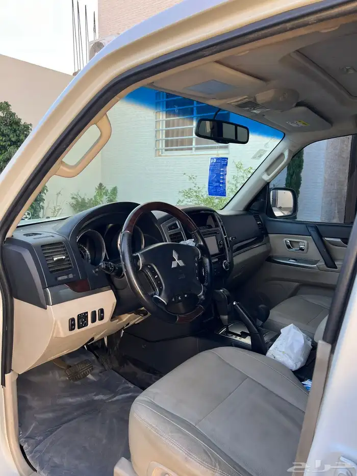 باجيرو متسوبيشي 2016 GLS 6
