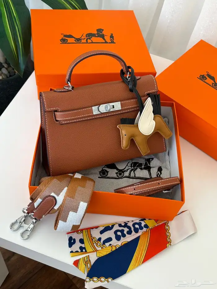 شنط هرمز نسائية هاي كواليتي 170 فقط حتي نفاذ الكميه 9