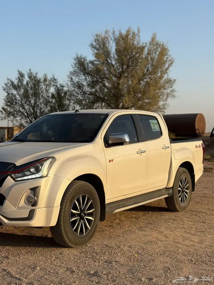 ايسوزو ديماكس 2020 0