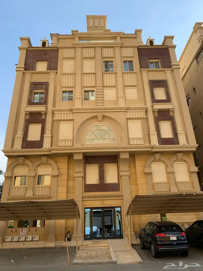 شقة للبيع في حي الشاطئ 3