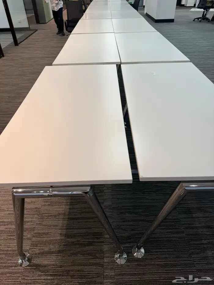 طاولات مكاتب للبيع 4