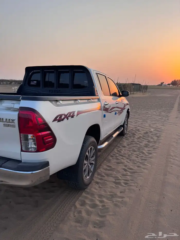 هايلكس 2017 دبل 8