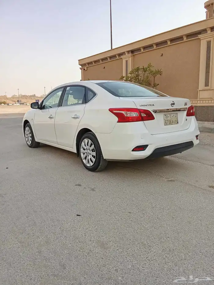 نيسان سنترا 2021 10