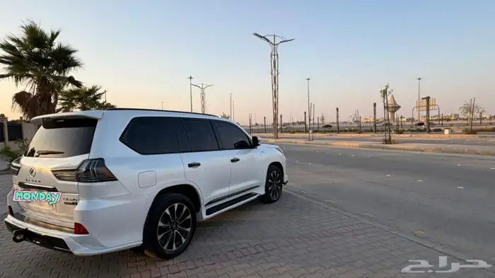 جيب لكزس للبيع 2019 11