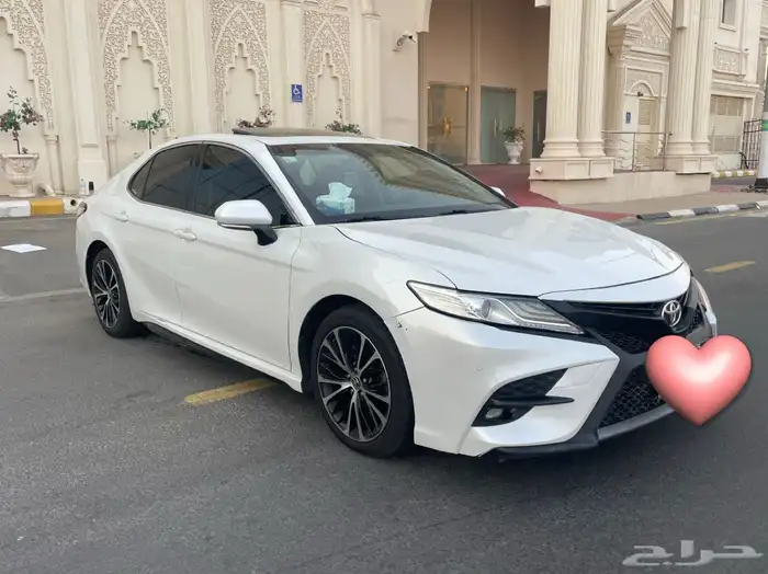 كامري سته سلندر SE ماشيه 335الف للبيع نظيفه شرط 2